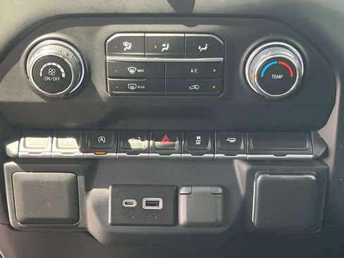 Used 2022 Chevrolet Silverado 1500 Custom RWD image 27