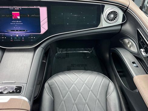 Certified 2023 Mercedes-Benz EQS 580 4MATIC Sedan image 30