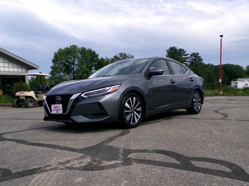 Used 2020 Nissan Sentra SV w/ SV Premium Package image 12