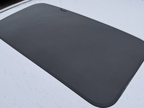 Used 2017 Hyundai Ioniq Limited w/ Limited Ultimate Package 02 image 17