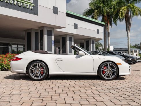 Used 2011 Porsche 911 Carrera 4S AWD/4WD image 24