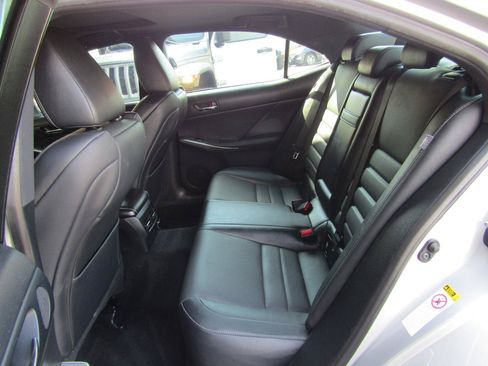 Used 2014 Lexus IS 250 RWD image 10