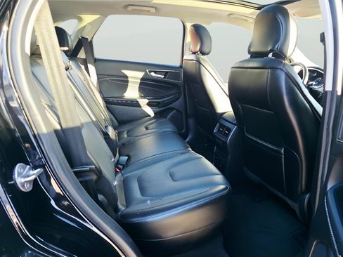 Used 2018 Ford Edge Titanium w/ Equipment Group 301A image 15