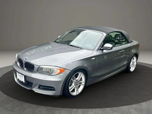Used 2013 BMW 135i Convertible RWD image 11