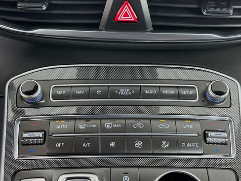 Used 2022 Hyundai Santa Fe Limited image 24