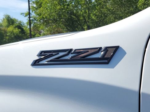 Used 2023 Chevrolet Silverado 1500 LT Trail Boss w/ Protection Package AWD/4WD image 6