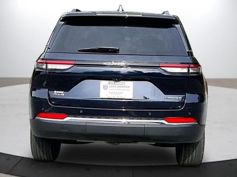 Certified 2023 Jeep Grand Cherokee Limited AWD/4WD image 8