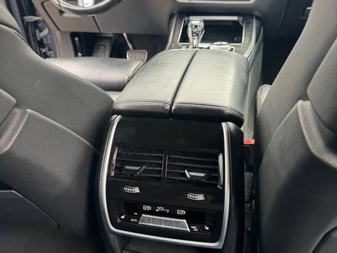 Used 2022 BMW X7 xDrive40i w/ M Sport Package AWD/4WD image 30