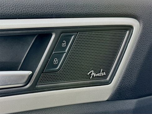 Used 2022 Volkswagen Atlas SEL Premium image 18