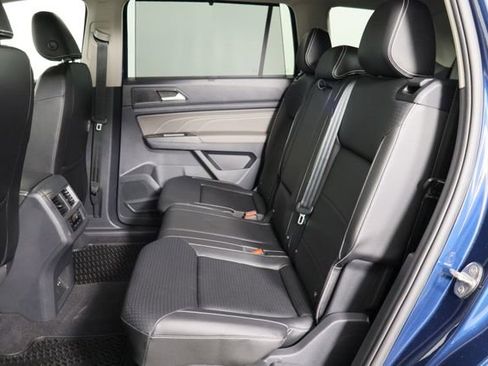 Used 2023 Volkswagen Atlas SE image 41