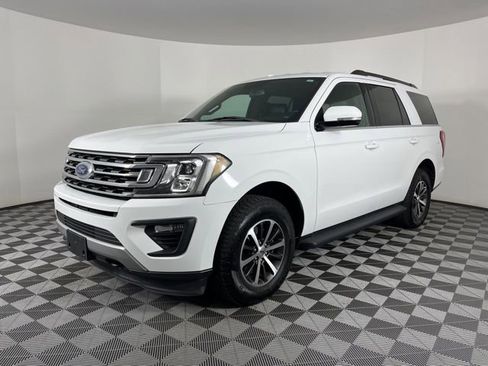 Used 2019 Ford Expedition XLT w/ Equipment Group 201A image 5