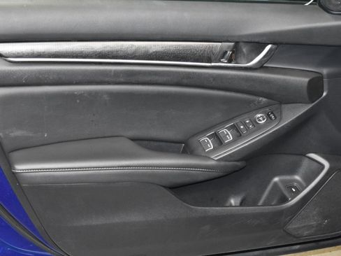 Used 2022 Honda Accord Sport image 4