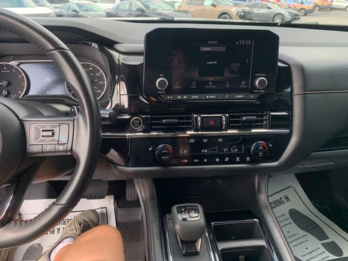 Used 2024 Nissan Pathfinder Rock Creek AWD/4WD image 11
