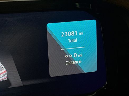 Used 2025 Volkswagen Atlas SE image 19