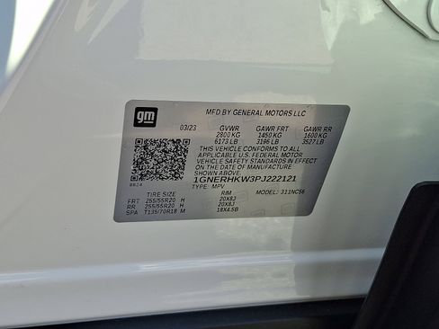 Certified 2023 Chevrolet Traverse LT w/ LT Premium Package image 27