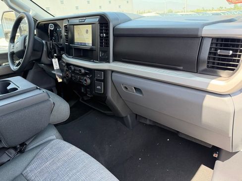 New 2026 Ford F250 XLT w/ FX4 Off-Road Package AWD/4WD image 11
