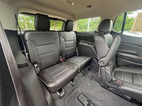 Used 2020 GMC Acadia Denali FWD image 32
