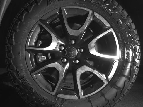 Used 2025 Jeep Compass Trailhawk AWD/4WD image 12