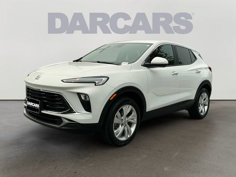 Used 2024 Buick Encore GX Preferred AWD/4WD image 3