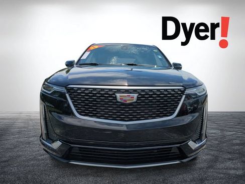 Used 2025 Cadillac XT6 Premium Luxury FWD image 9