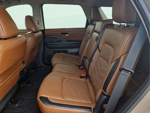 Used 2025 Nissan Pathfinder Platinum w/ Cargo Package FWD image 12