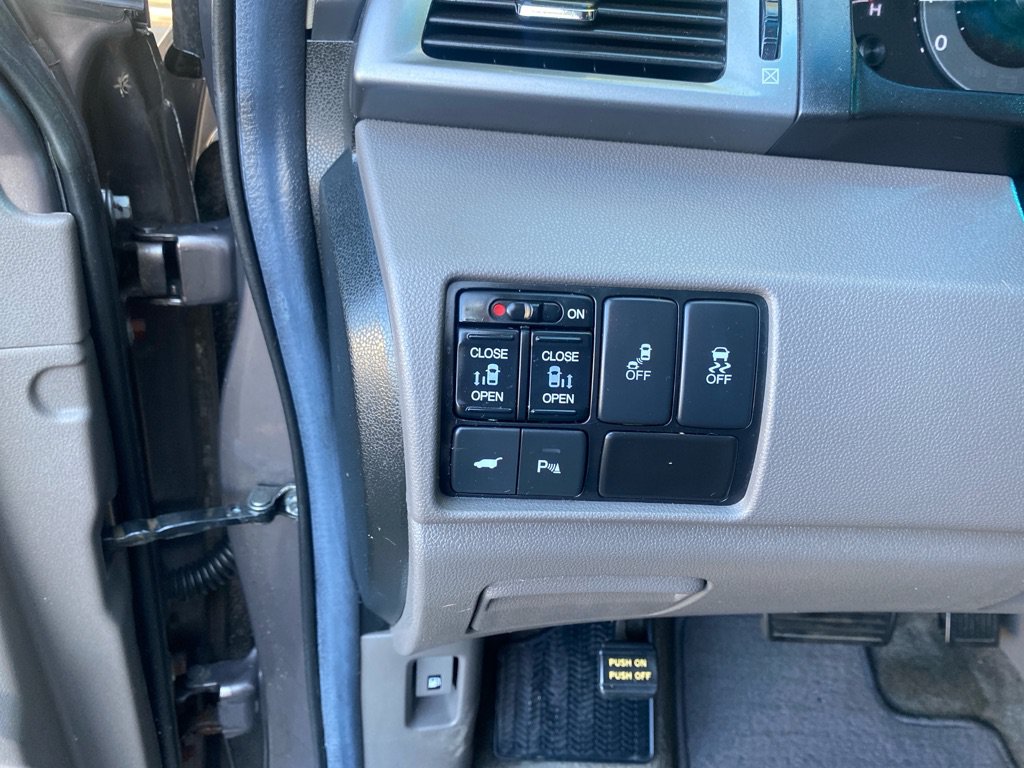Used 2012 Honda Odyssey Touring image 12