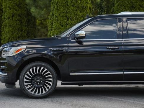 Used 2020 Lincoln Navigator L Black Label AWD/4WD image 6