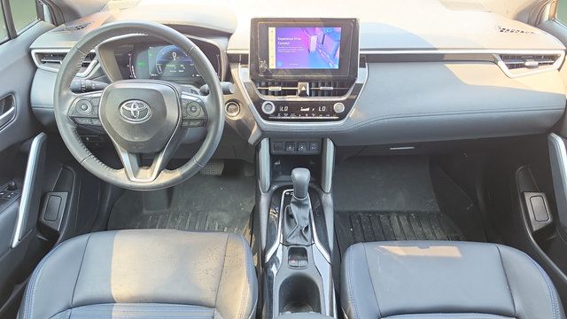 Used 2024 Toyota Corolla Cross AWD Hybrid w/ Convenience Package image 7