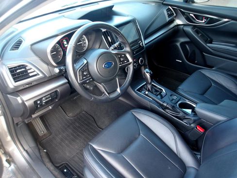 Used 2018 Subaru Impreza 2.0i Limited image 9