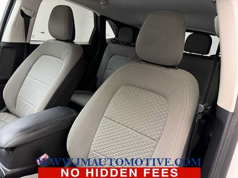 Used 2022 Ford Escape SE FWD image 13