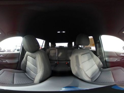 Used 2025 Chevrolet Equinox LT image 41