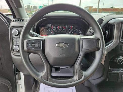 Used 2021 Chevrolet Silverado 1500 Custom Trail Boss AWD/4WD image 34