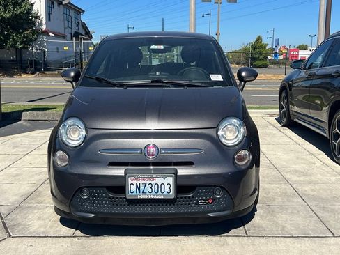 Used 2019 FIAT 500 e FWD image 4