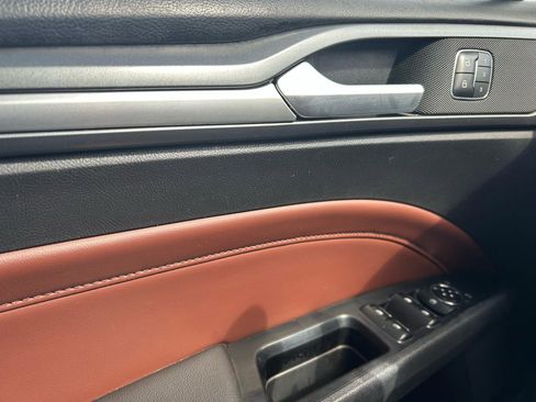 Used 2015 Ford Fusion SE w/ Equipment Group 202A image 31