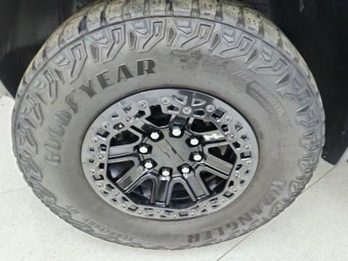 Used 2024 GMC Hummer EV 3X w/ Omega Edition image 58