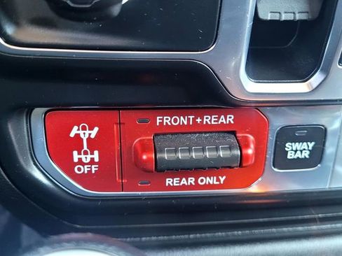 Used 2022 Jeep Wrangler Unlimited Rubicon 4xe w/ Cold Weather Group AWD/4WD image 23