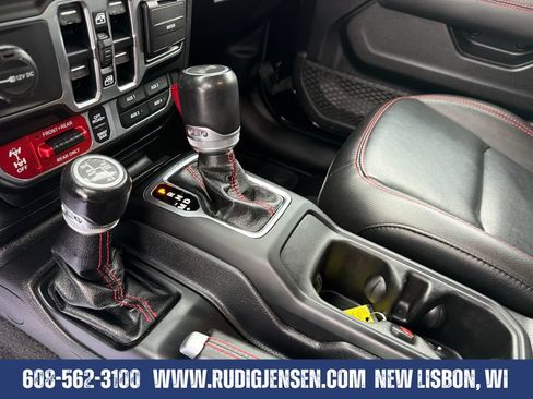 Used 2021 Jeep Wrangler Unlimited Rubicon w/ Dual Top Group AWD/4WD image 24