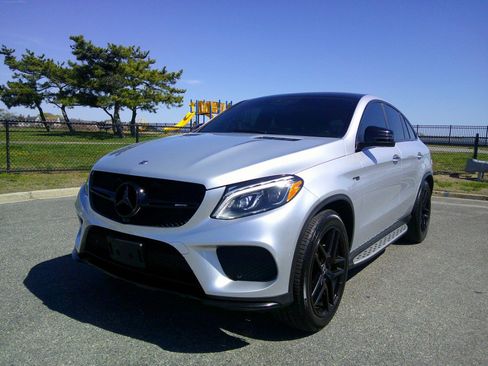Used 2019 Mercedes-Benz GLE 43 AMG 4MATIC Coupe image 3