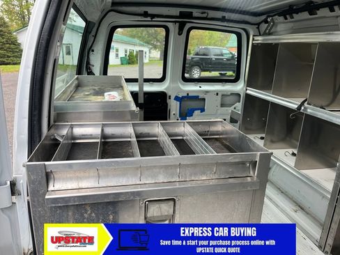 Used 2020 Chevrolet Express 2500 w/ Driver Convenience Package RWD image 4