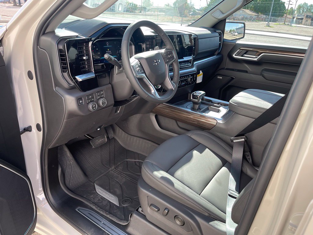 New 2026 Chevrolet Silverado 1500 RST w/ Safety Package AWD/4WD image 11