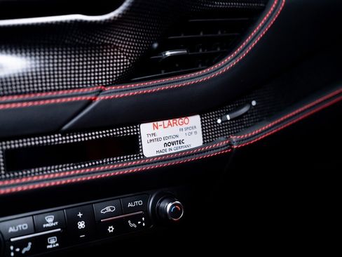 Used 2022 Ferrari F8 Tributo image 19