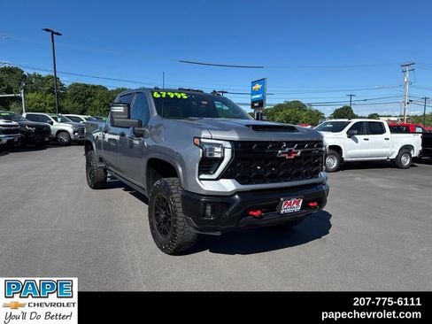 Used 2024 Chevrolet Silverado 2500 ZR2 w/ Technology Package AWD/4WD image 1