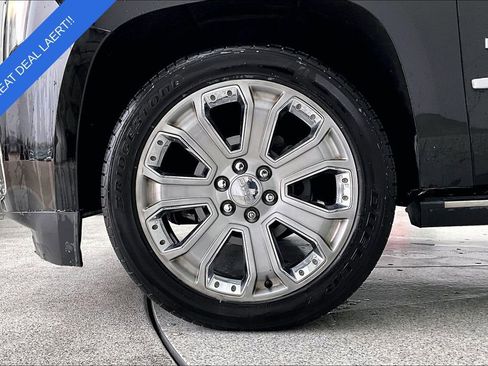 Used 2018 GMC Yukon XL Denali image 12