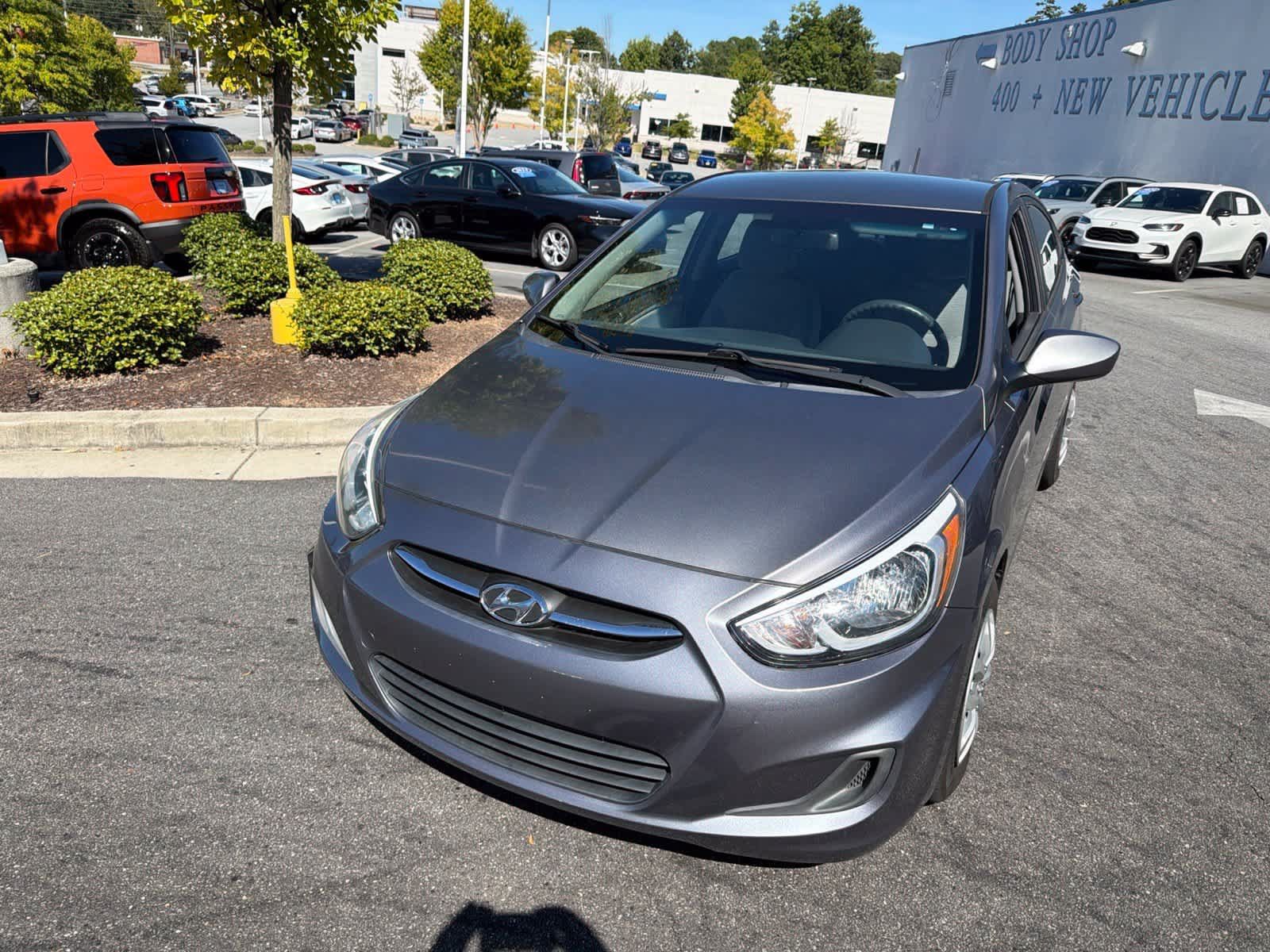 Used 2015 Hyundai Accent GLS FWD image 4