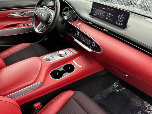 Used 2023 Genesis GV70 2.5T w/ Sport Prestige Package image 17