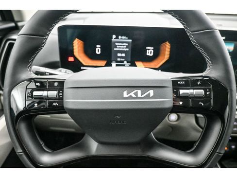 New 2026 Kia Sorento S image 19