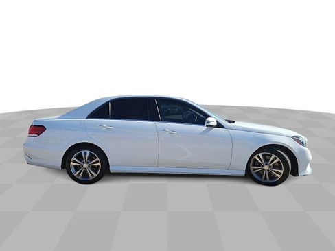 Used 2014 Mercedes-Benz E 250 BlueTEC Sedan image 9