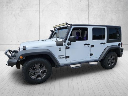 Used 2018 Jeep Wrangler Unlimited Sport AWD/4WD image 3