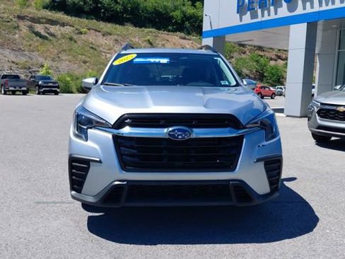 Used 2025 Subaru Ascent Premium AWD/4WD image 9