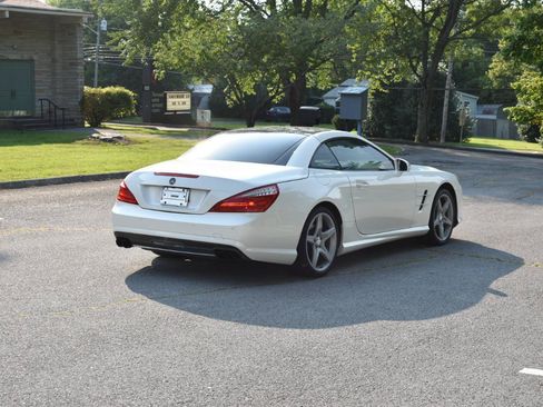 Used 2016 Mercedes-Benz SL 550 image 11